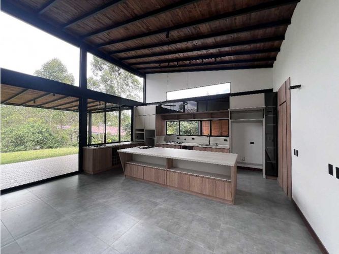 Casa de 3 alcobas en venta en Pantanillo, El Retiro, 344 m² · foto 3 de 24