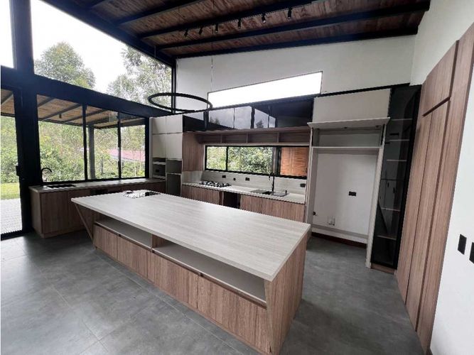 Casa de 3 alcobas en venta en Pantanillo, El Retiro, 344 m² · foto 4 de 24