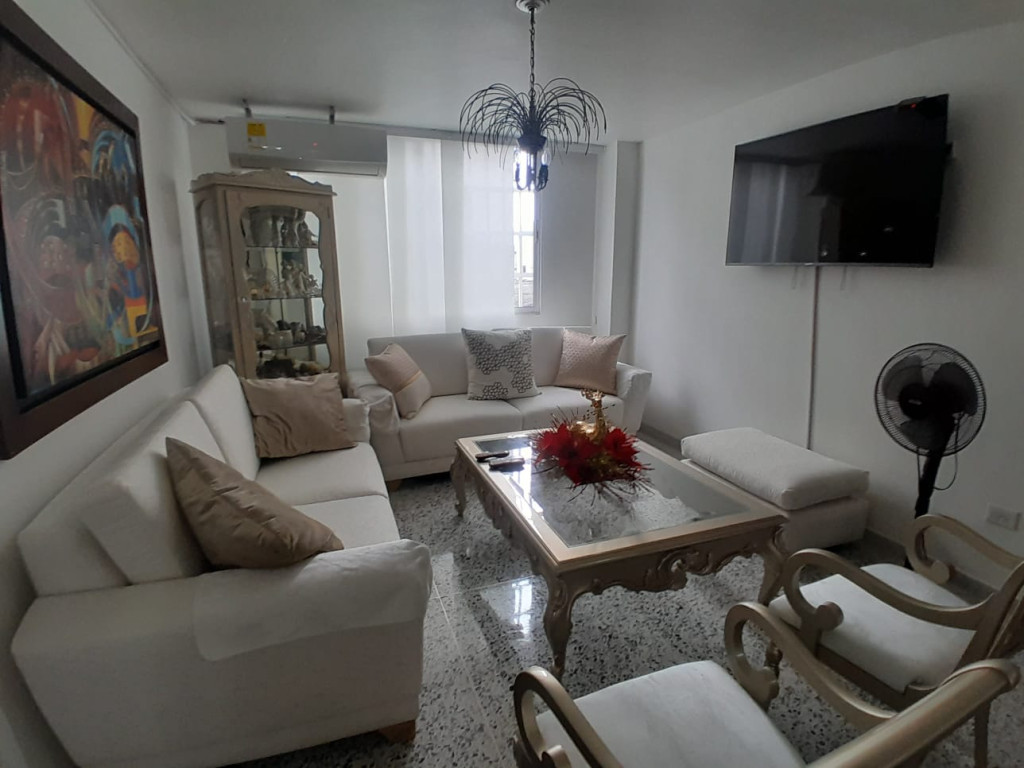 Departamento en venta bajo precio de mercado en Riomar