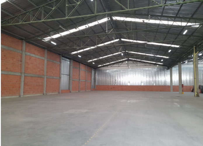 Bodega en arriendo en Boyero, Madrid, 3750 m² · foto 4 de 18