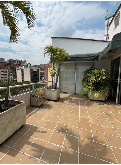 Apartamento de 2 alcobas en venta en Santa Teresita, Cali, 240 m² · foto 6 de 17