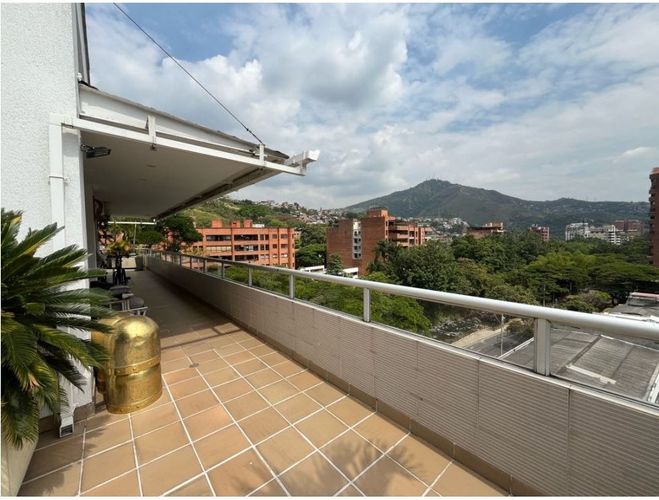 Apartamento de 2 alcobas en venta en Santa Teresita, Cali, 240 m² · foto 8 de 17