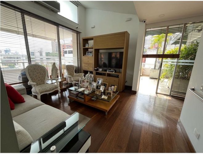 Apartamento de 2 alcobas en venta en Santa Teresita, Cali, 240 m² · foto 9 de 17