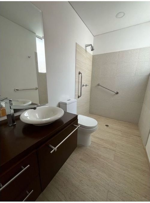 Apartamento de 2 alcobas en venta en Santa Teresita, Cali, 240 m² · foto 15 de 17