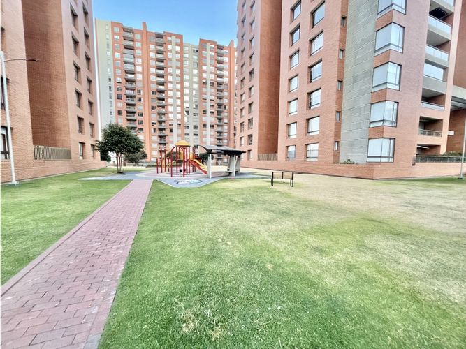 Apartamento de 3 alcobas en venta en Colina Campestre, Bogotá, 175 m² · foto 21 de 22