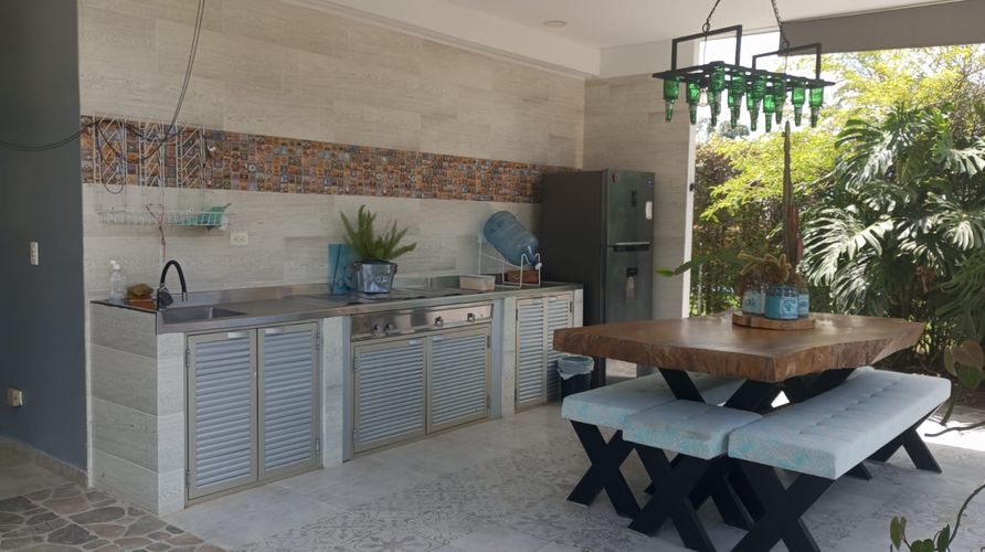 Casa de 5 alcobas en venta en El Caimo, Armenia, 300 m² · foto 6 de 8