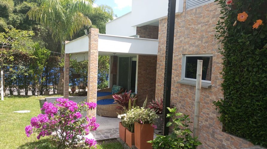 Casa de 5 alcobas en venta en El Caimo, Armenia, 300 m² · foto 8 de 8