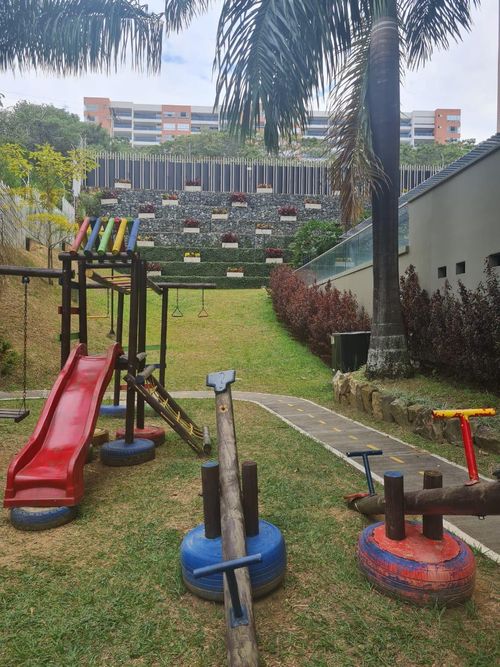 Apartamento de 3 alcobas en venta en Cristales, Cali, 115 m² · foto 21 de 24