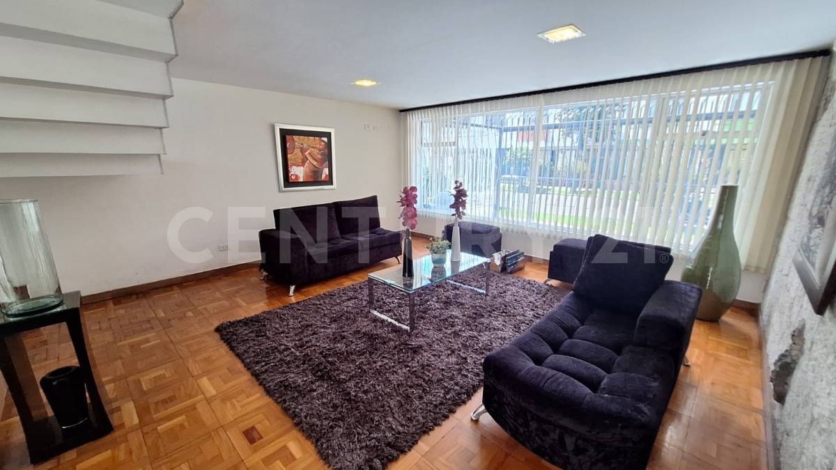 Casa en venta en Quinta Paredes, Bogotá · foto 6 de 24