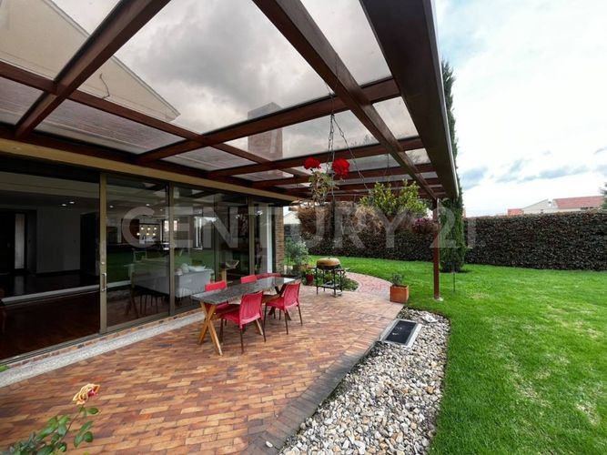 Casa de 5 alcobas en venta en Rozo, Cota, 254 m² · foto 6 de 23