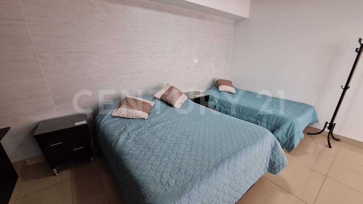 Casa en venta en Quinta Paredes, Bogotá · foto 11 de 24