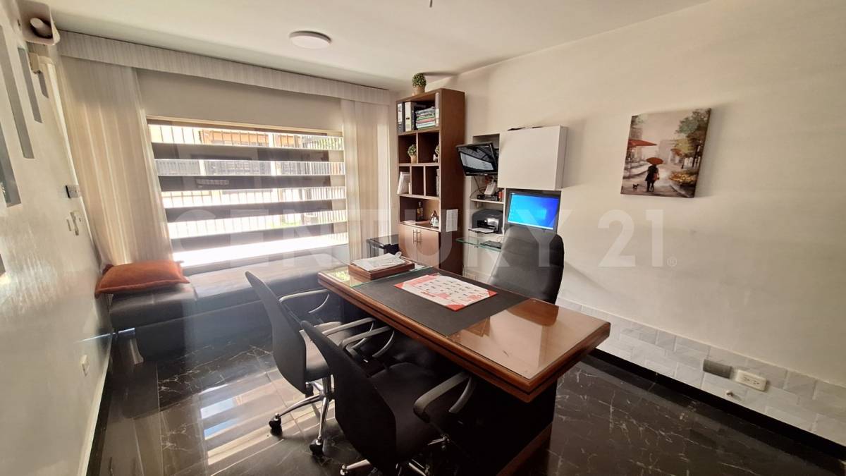 Casa en venta en Quinta Paredes, Bogotá · foto 14 de 24