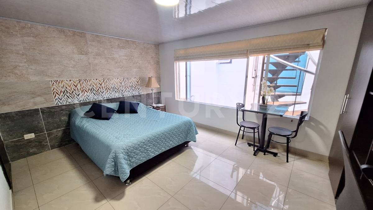 Casa en venta en Quinta Paredes, Bogotá · foto 16 de 24