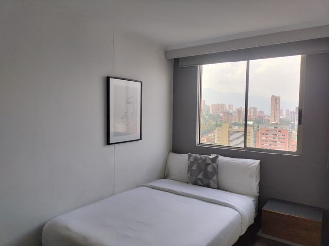 Apartamento de 3 alcobas en venta en El Poblado, Medellín, 87 m² · foto 14 de 19