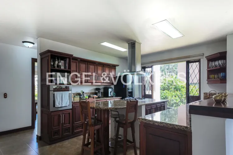 Casa de 6 alcobas en venta en Llano Grande, Rionegro, 610 m² · foto 6 de 18