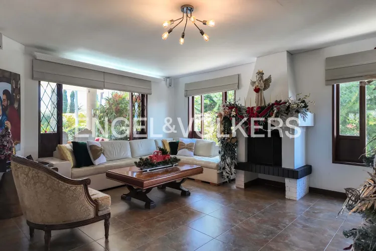 Casa de 6 alcobas en venta en Llano Grande, Rionegro, 610 m² · foto 2 de 18