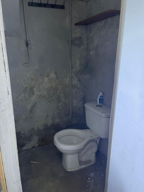 Local en arriendo en Laureles, Medellín, 18 m² · foto 8 de 8