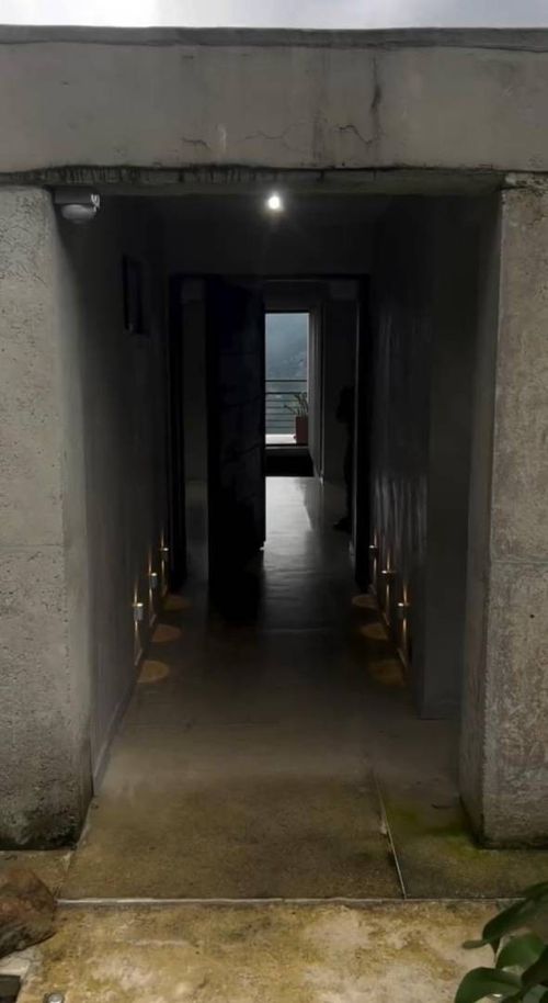 Finca en arriendo en Loma Del Escobero, Envigado, 315 m² · foto 2 de 7