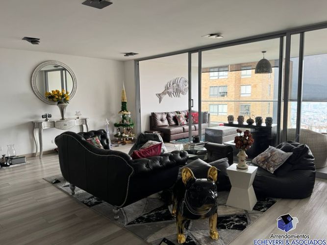 Apartamento de 3 alcobas en venta en Loma De Las Brujas, Envigado, 207 m² · foto 17 de 17