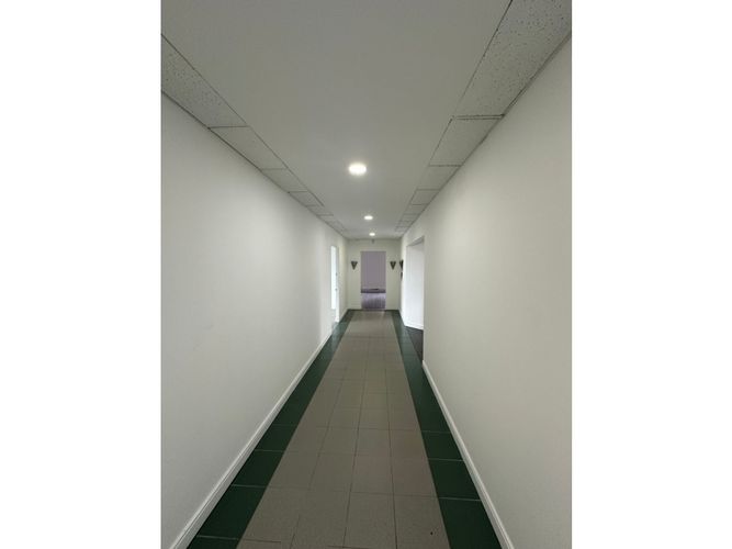 Oficina en venta en La Aguacatala, Medellín, 285 m² · foto 7 de 24