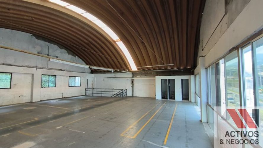 Bodega en arriendo en Cañaveralejo, Sabaneta, 861 m² · foto 2 de 22