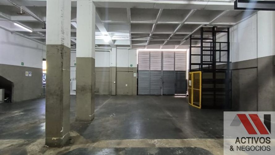 Bodega en arriendo en Cañaveralejo, Sabaneta, 861 m² · foto 13 de 22