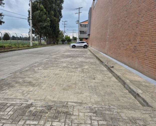 Bodega en arriendo en Ub El Trebol, Mosquera, 2037 m² · foto 16 de 18