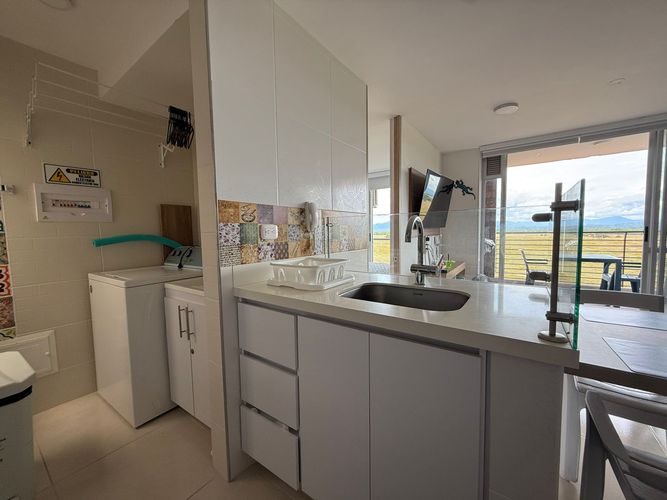 Apartamento de 2 alcobas en venta en Ricaurte, 59 m² · foto 5 de 24