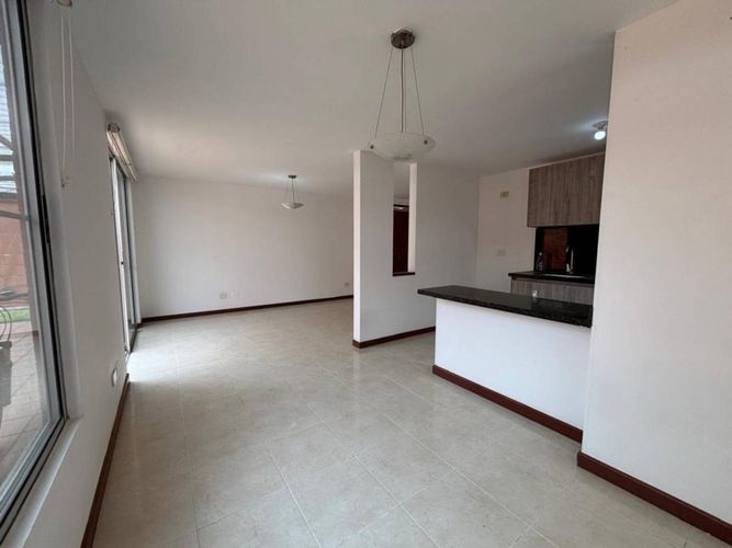 Casa de 3 alcobas en venta en San Isidro, Jamundí, 167 m² · foto 8 de 18