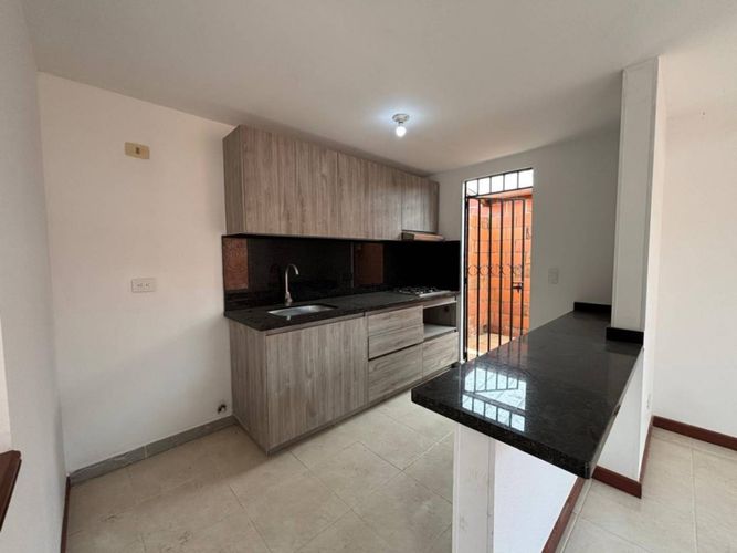 Casa de 3 alcobas en venta en San Isidro, Jamundí, 167 m² · foto 9 de 18