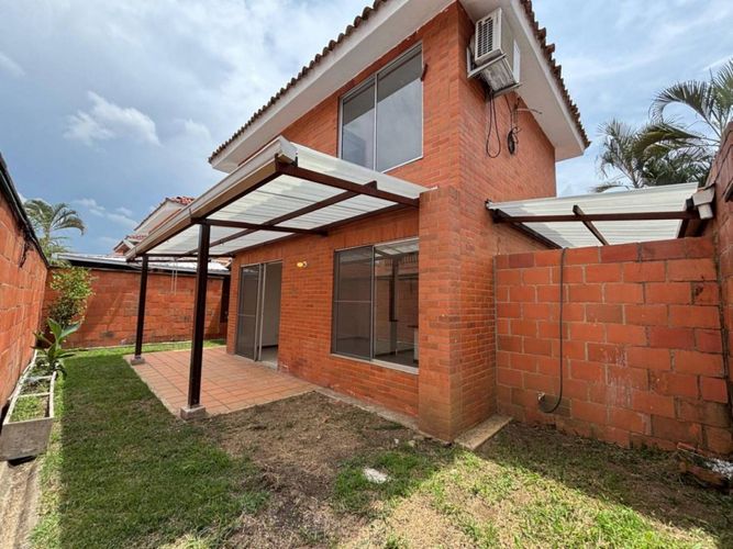 Casa de 3 alcobas en venta en San Isidro, Jamundí, 167 m² · foto 11 de 18
