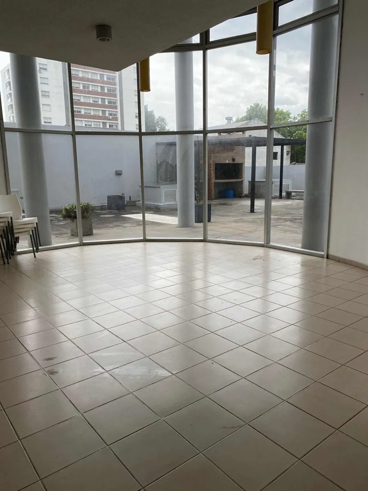 ALQUILER EN AGUADA, 1 DORMITORIO, PISO 1 AL FRENTE, GARAJE INCLUIDO, PORTERIA 24HS · Foto 6