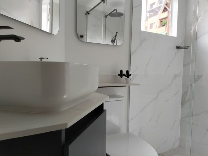 Apartamento de 3 alcobas en arriendo en El Poblado, Medellín, 140 m² · foto 17 de 19