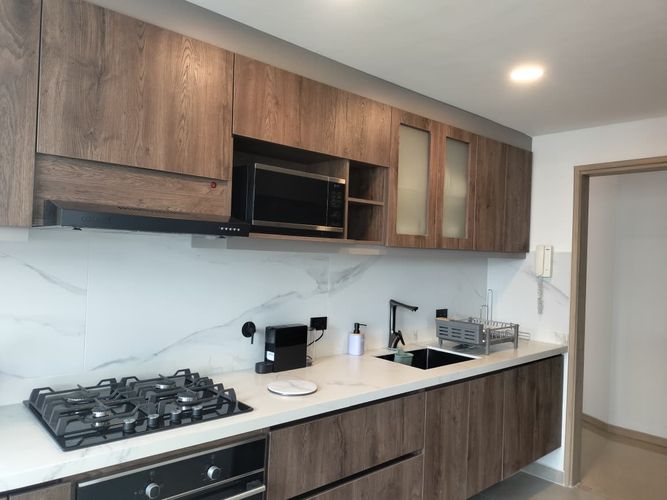 Apartamento de 3 alcobas en arriendo en El Poblado, Medellín, 140 m² · foto 7 de 19