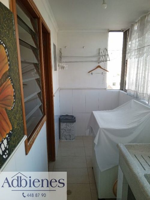 Apartamento de 3 alcobas en venta en Laureles, Medellín, 178 m² · foto 20 de 24