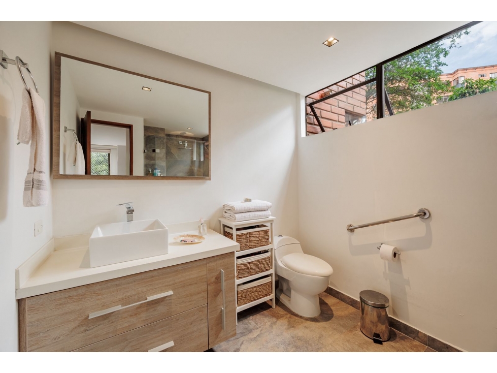 Apartment for sale in El Poblado, Medellín 2