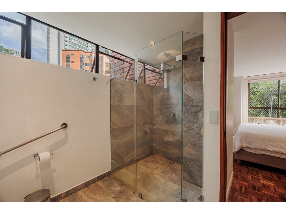 Apartment for sale in El Poblado, Medellín 4