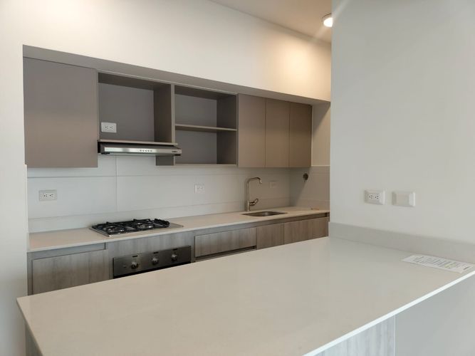 Apartamento de 3 alcobas en arriendo en El Poblado, Medellín, 116 m² · foto 4 de 19
