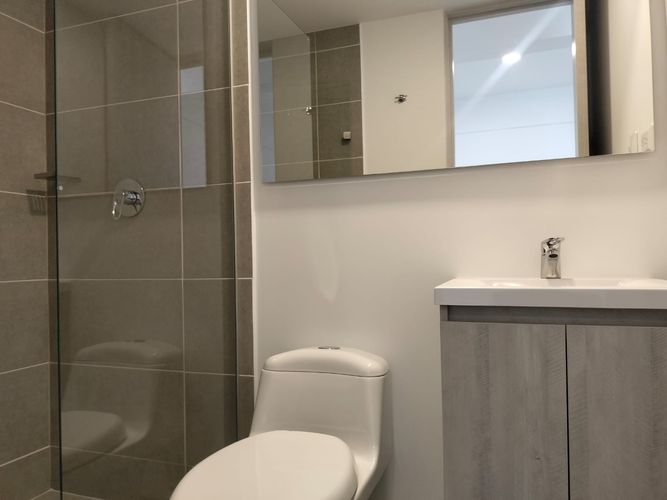 Apartamento de 3 alcobas en arriendo en El Poblado, Medellín, 116 m² · foto 17 de 19