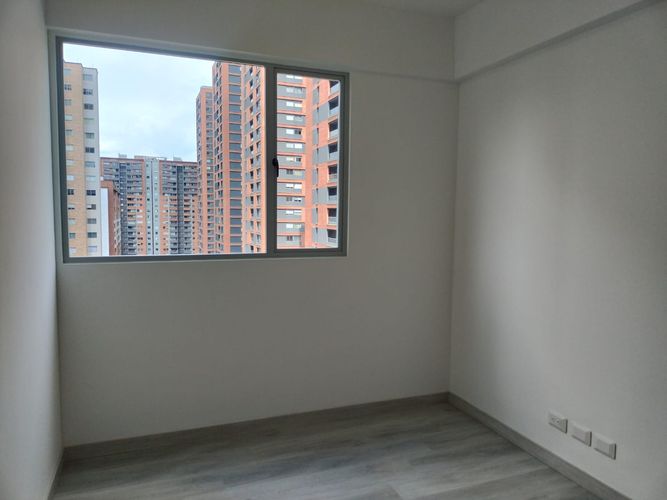 Apartamento de 3 alcobas en arriendo en El Poblado, Medellín, 116 m² · foto 14 de 19