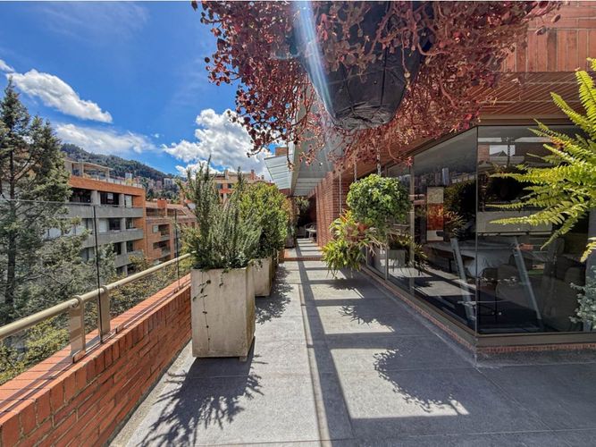 Apartamento de 2 alcobas en venta en Chicó Reservado, Bogotá, 285 m² · foto 12 de 21