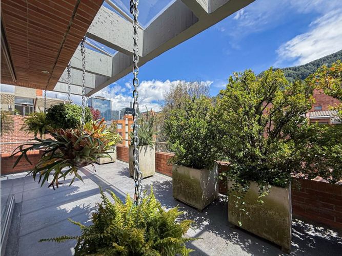 Apartamento de 2 alcobas en venta en Chicó Reservado, Bogotá, 285 m² · foto 13 de 21
