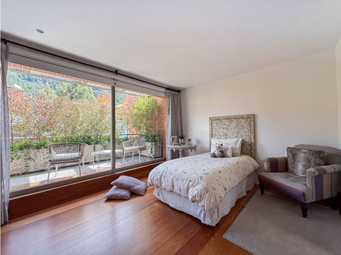 Apartamento de 2 alcobas en venta en Chicó Reservado, Bogotá, 285 m² · foto 17 de 21