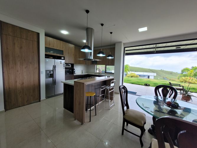Casa de 4 alcobas en venta en Cerritos, Pereira, 1515 m² · foto 5 de 24