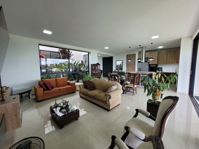 Casa de 4 alcobas en venta en Cerritos, Pereira, 1515 m² · foto 6 de 24