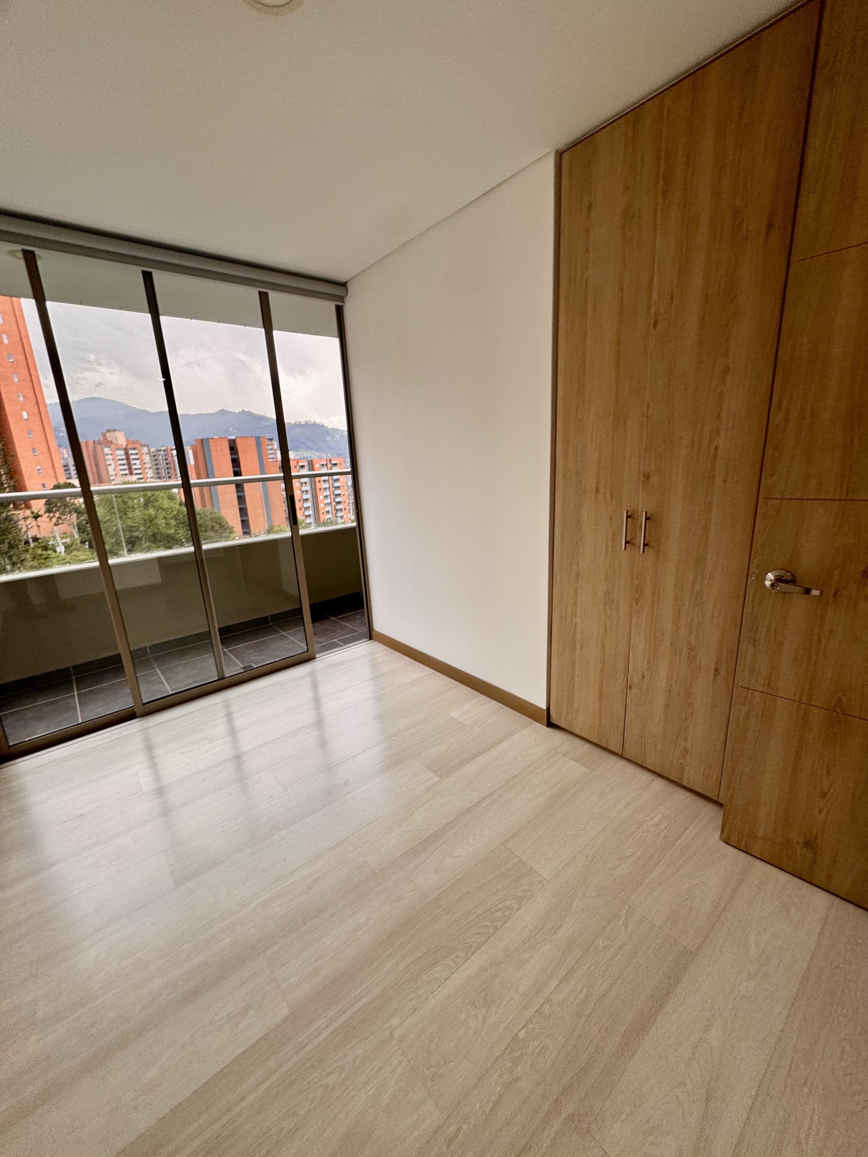Apartamento en venta en Loma Del Esmeraldal, Envigado · foto 12 de 24