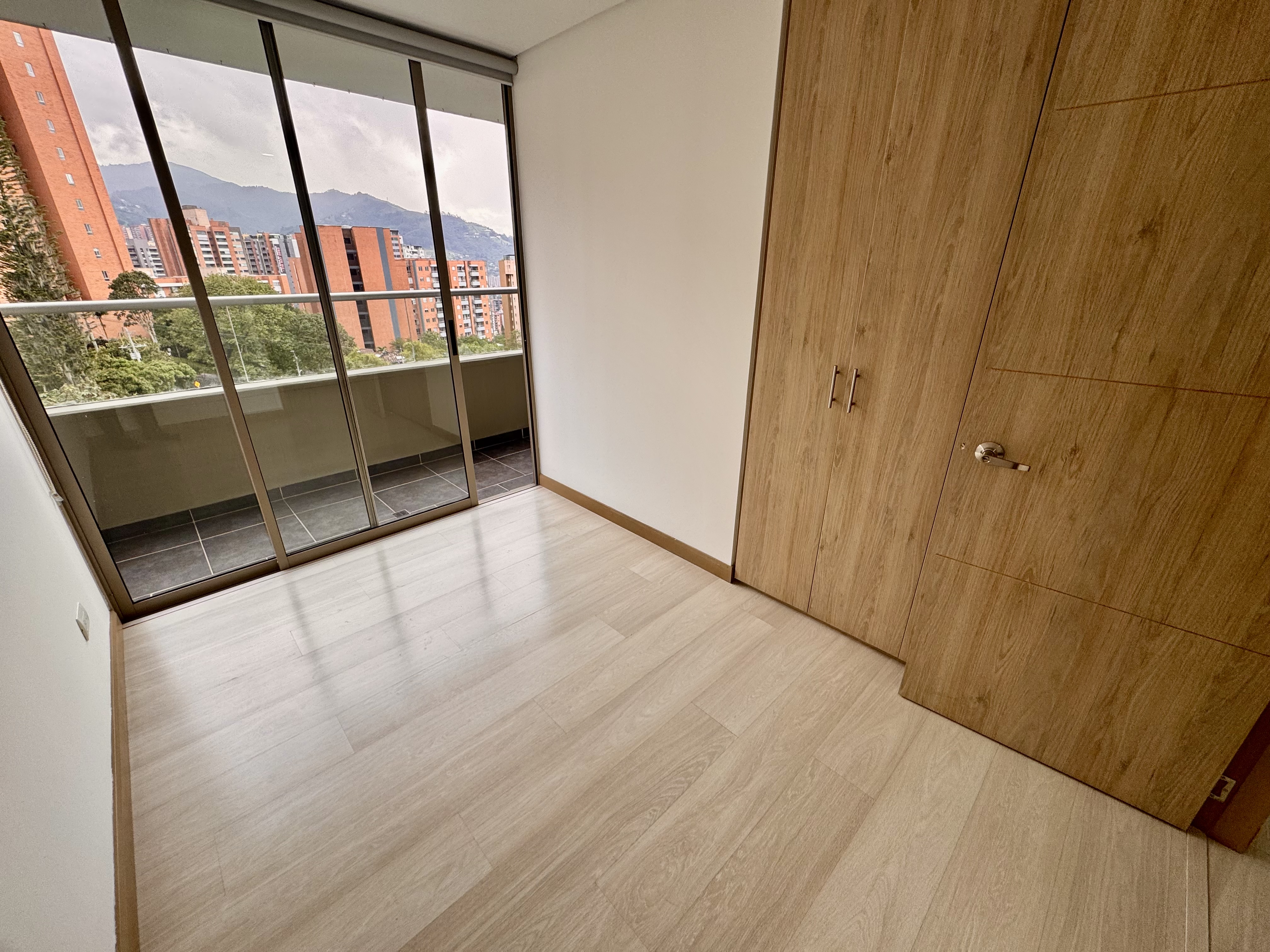 Apartamento en venta en Loma Del Esmeraldal, Envigado · foto 14 de 24