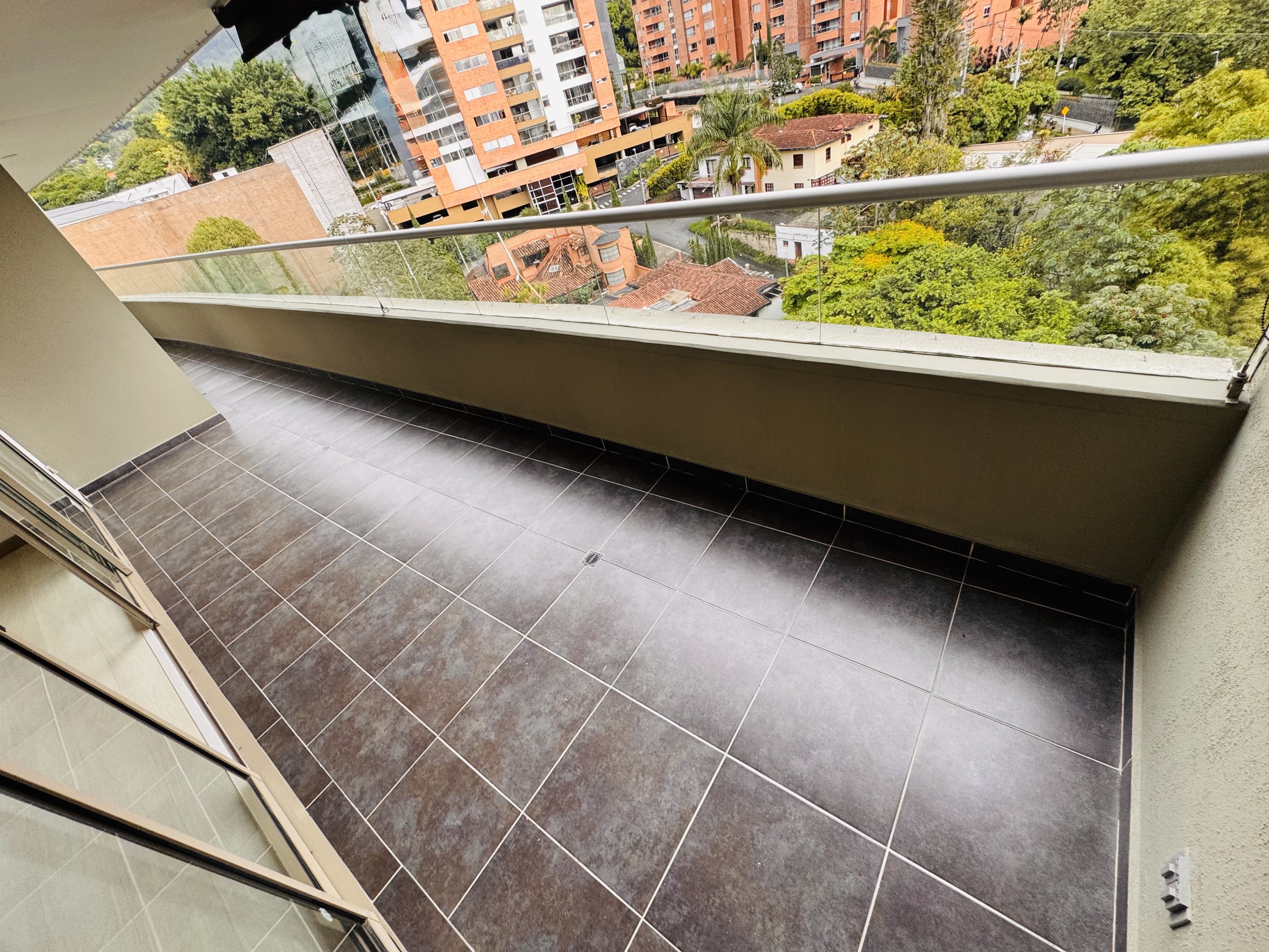 Apartamento en venta en Loma Del Esmeraldal, Envigado · foto 17 de 24