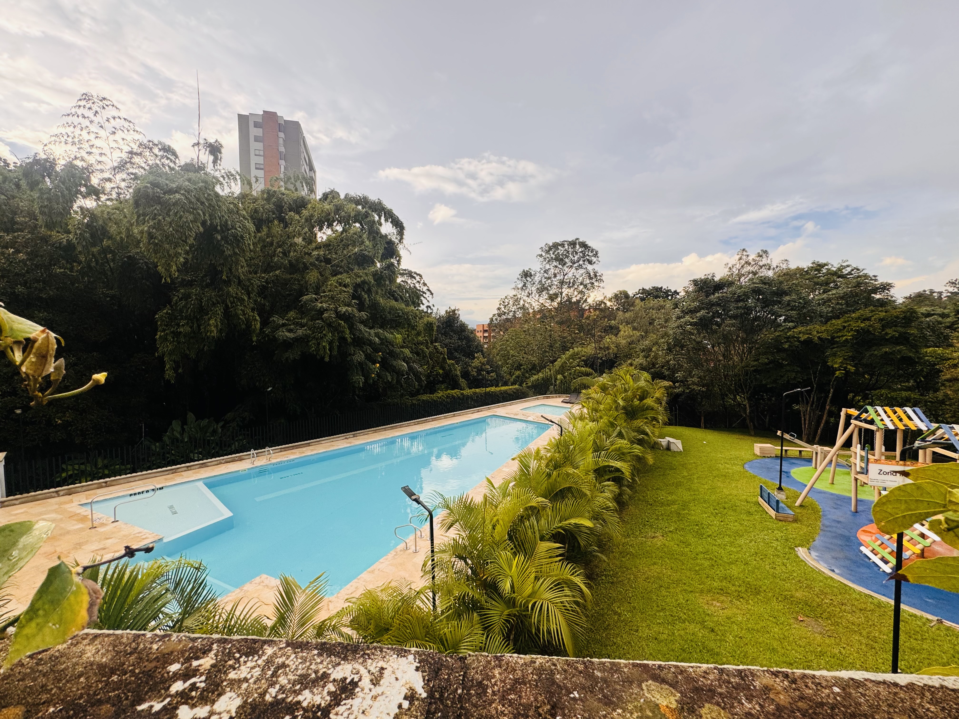 Apartamento en venta en Loma Del Esmeraldal, Envigado · foto 21 de 24