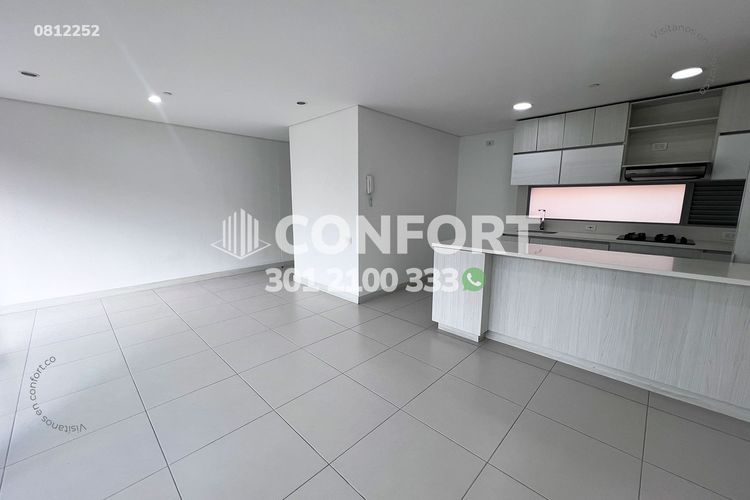 Apartamento de 3 alcobas en arriendo en Cumbres, Envigado, 100 m² · foto 2 de 24
